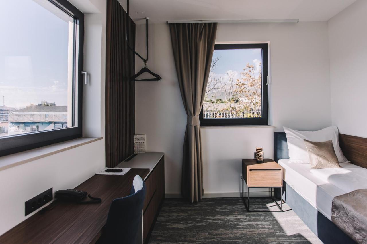 Hotel Batuda Split Ngoại thất bức ảnh